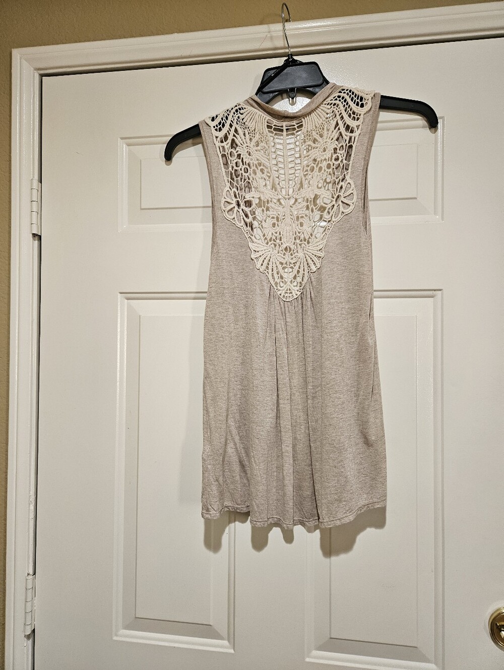 Forever 21 Crocheted Camisole Vest, Cream